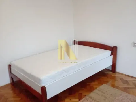 Izdavanje, trosoban stan, 82m², Centar, Novi Sad - image 10