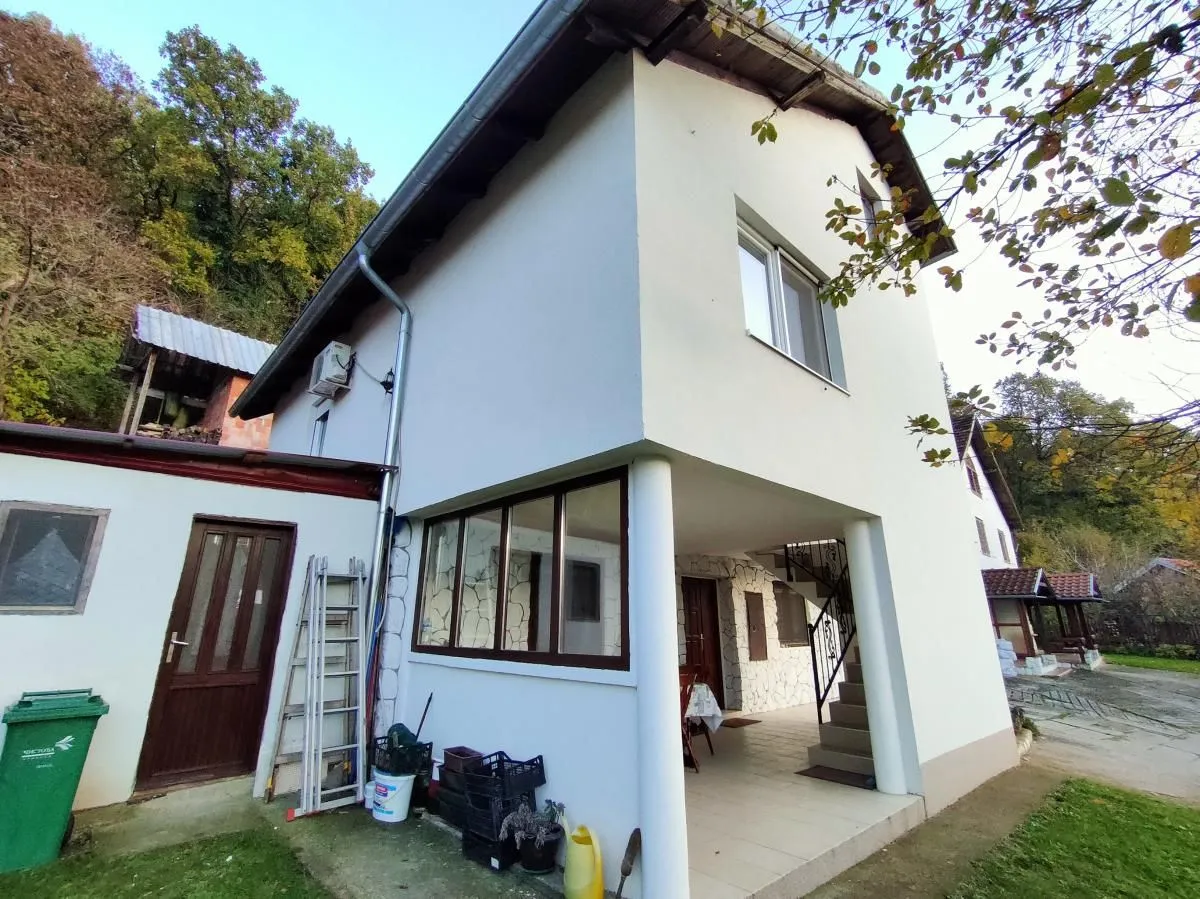 Prodaja, kuća, 181m², Sremska Kamenica, Petrovaradin