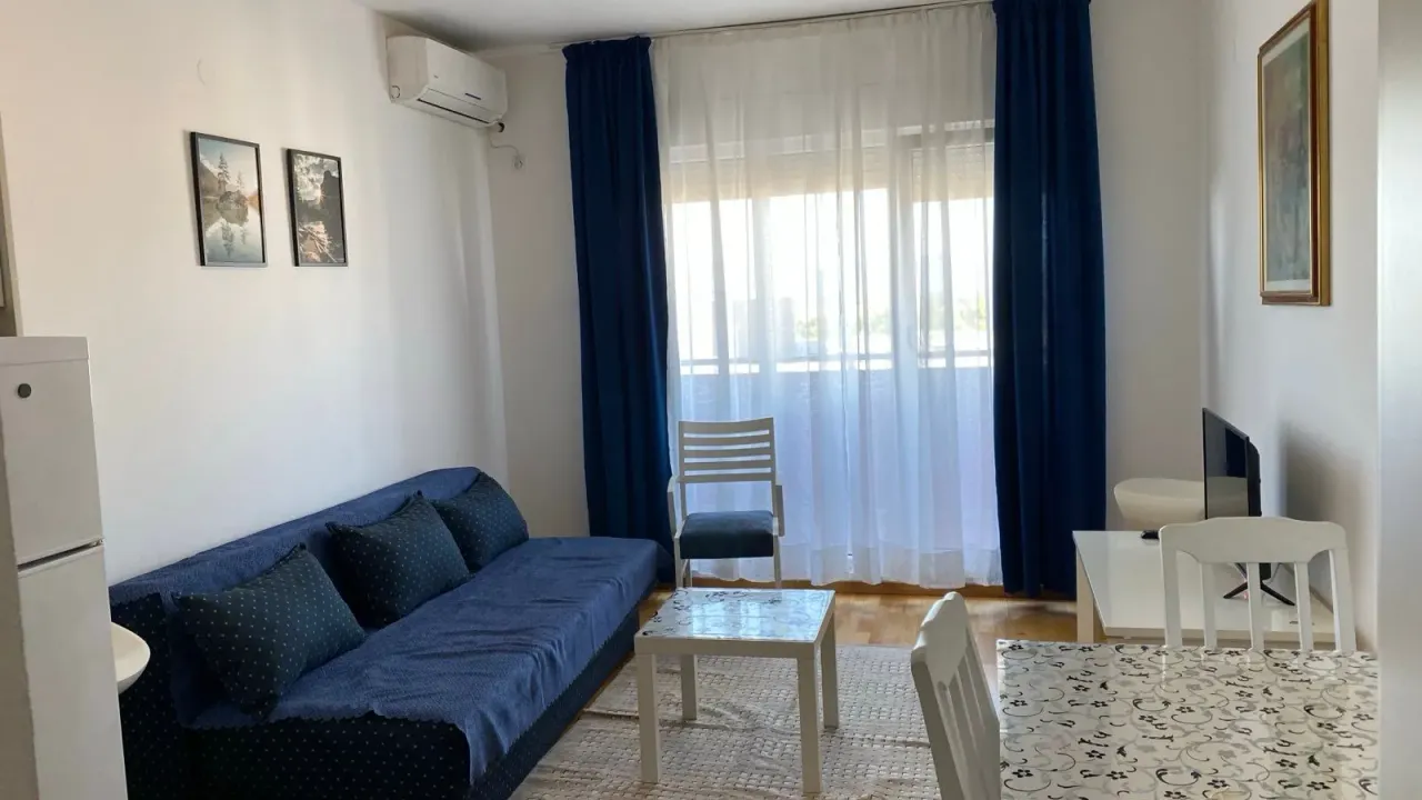 Rent, studio apartment, 30m², Tuški Put, Podgorica