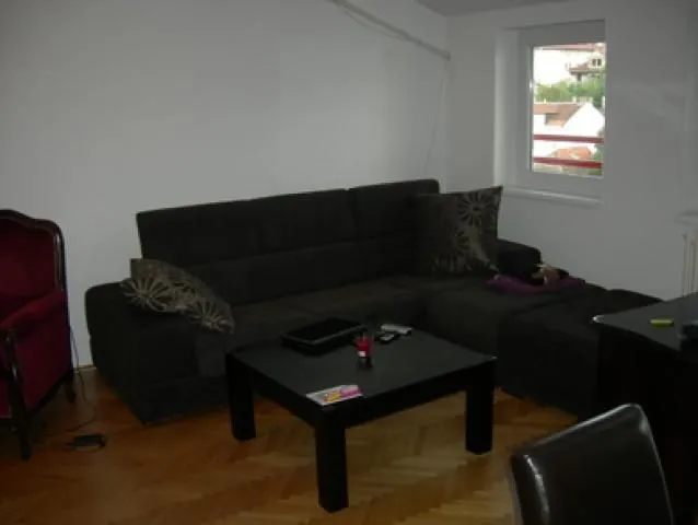 Izdavanje, poslovni prostor, 118m², Savski Venac, Beograd