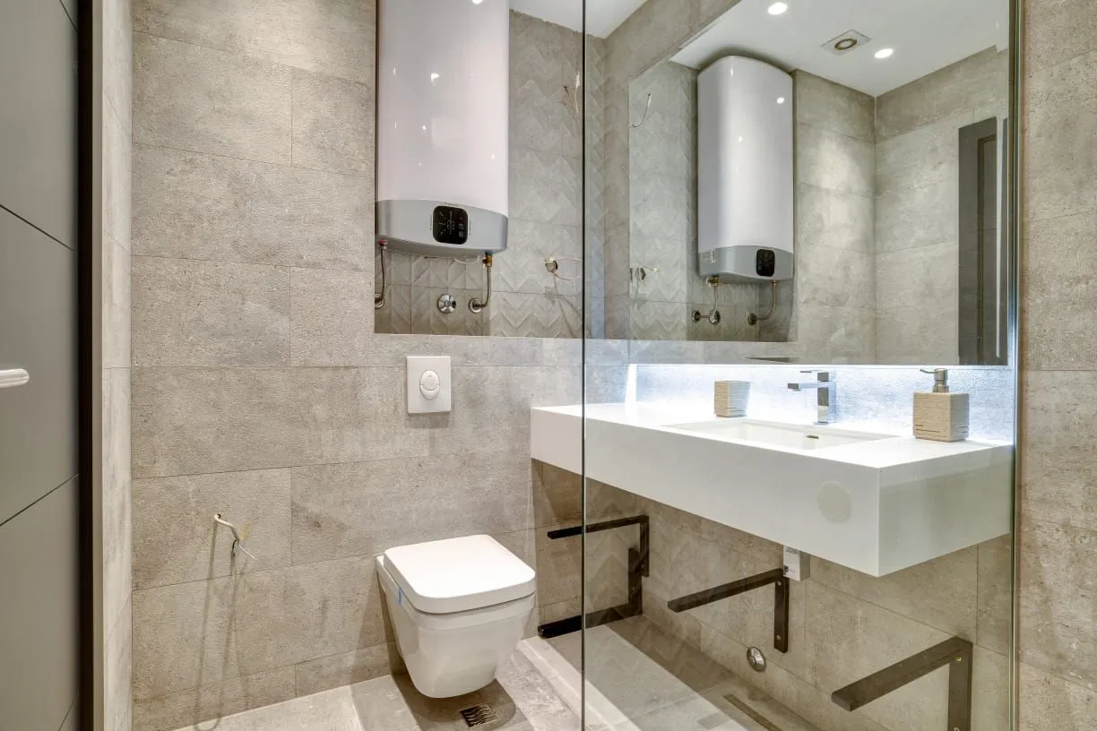 Izdavanje, trosoban stan, 145m², Centar, Budva
