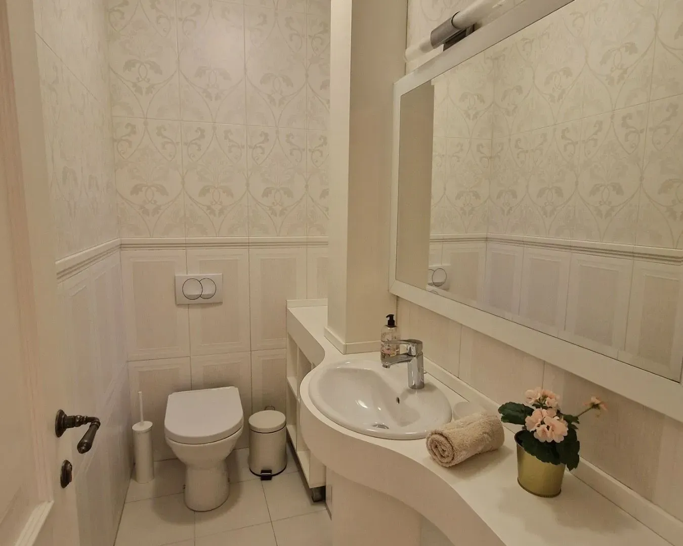 Rent, three bedroom apartment, 120m², Stari grad, Novi Sad