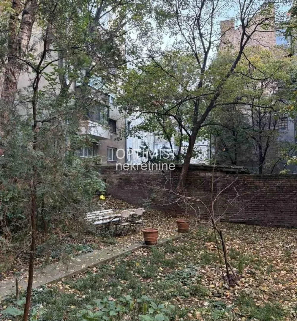 Sale, four bedroom apartment, 97m², Stari Grad, Beograd