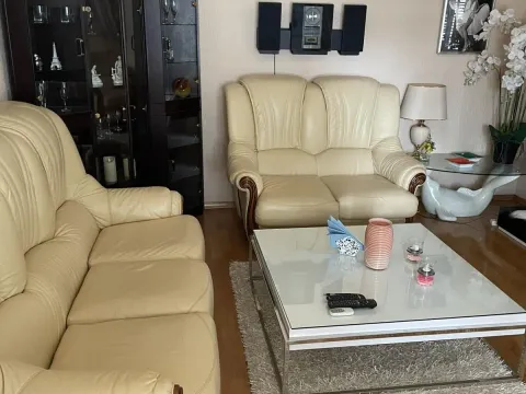 Rent, one bedroom apartment, 150m², Momišići, Podgorica - image 10