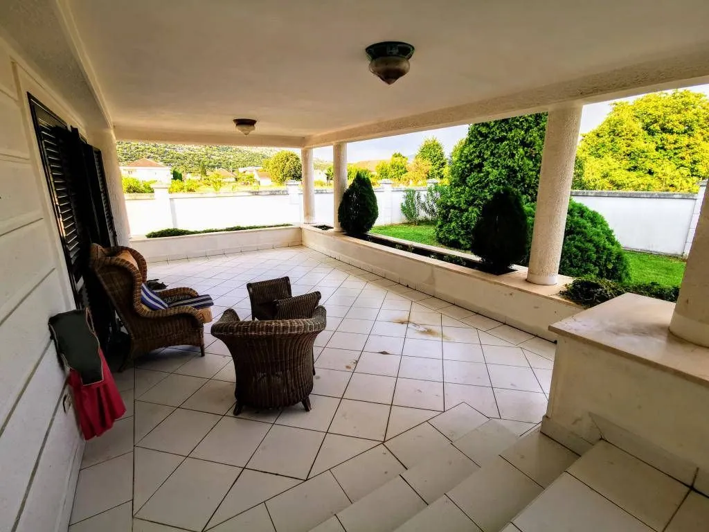 Sale, house, 320m², Podgorica, Crna Gora