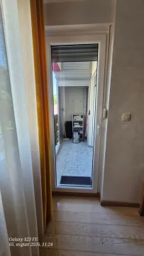 Izdavanje, jednosoban stan, 48m², Autobuska stanica, Podgorica - image 12
