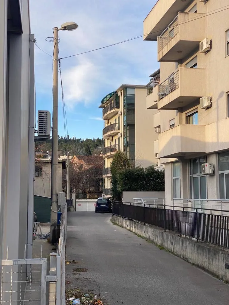 Rent, three bedroom apartment, 100m², Gorica C, Podgorica