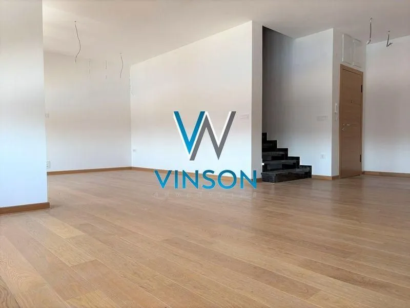 Prodaja, četvorosoban stan, 156m², Podbara, Novi Sad Sve Podlokacije