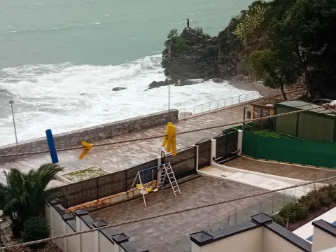 Izdavanje, dvosoban stan, 56m², Centar, Herceg Novi - image 3