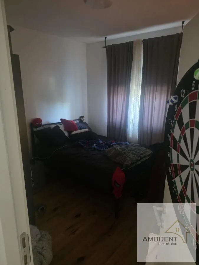 Prodaja, trosoban stan, 78m², Centar, Stara Pazova