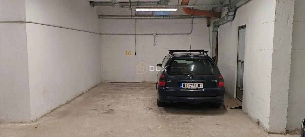 Rent, parking/garage, 10m², Medicinski fakultet, Niš