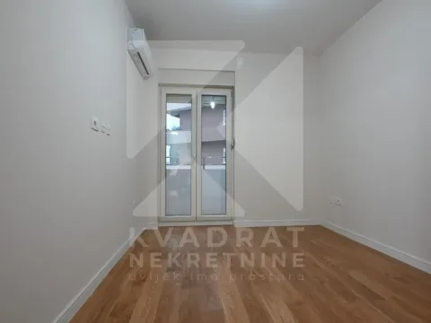 Rent, two bedroom apartment, 65m², Central Point, Podgorica - image 9