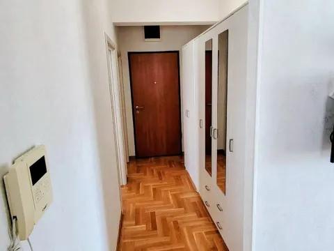 Rent, two bedroom apartment, 55m², Budva okolina, Budva - image 10
