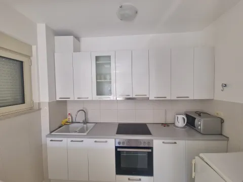 Izdavanje, jednosoban stan, 57m², Budva, Crna Gora - image 12