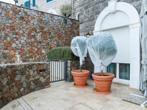 Prodaja, jednosoban stan, 90m², Luštica Bay, Tivat - image 11