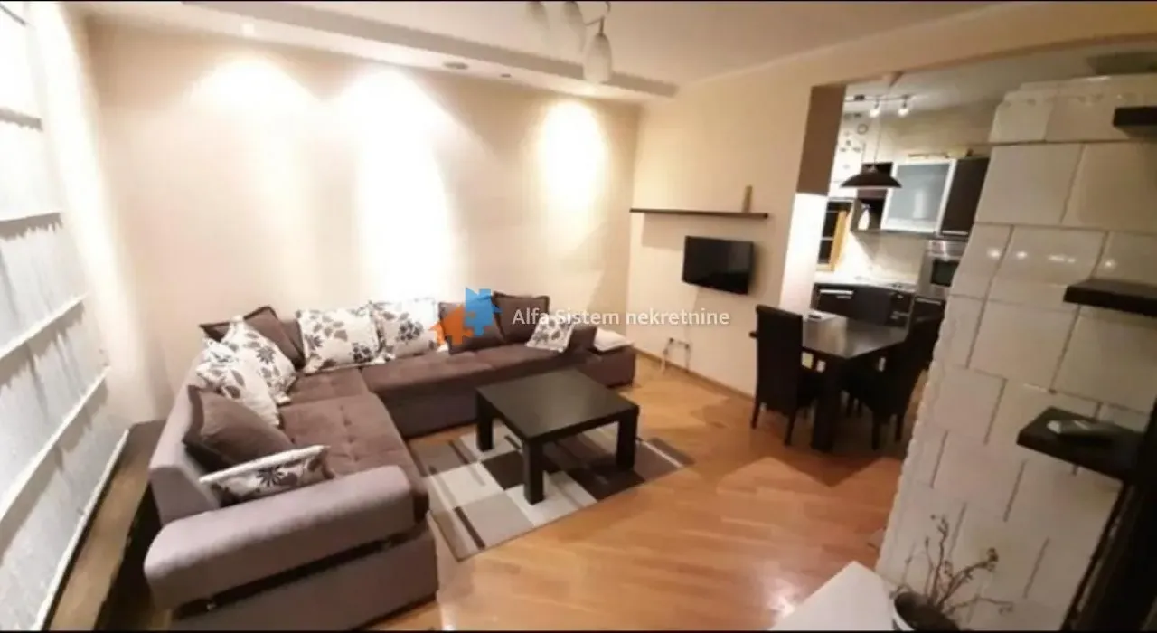Izdavanje, dvosoban stan, 45m², Kalenić Pijaca, Vračar Sve Podlokacije