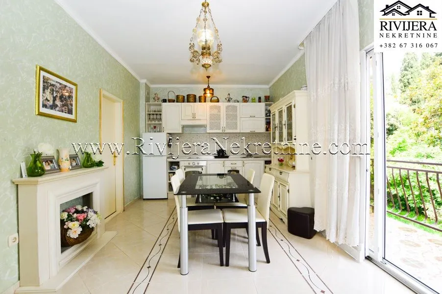 Prodaja, dvosoban stan, 98m², Igalo, Herceg Novi