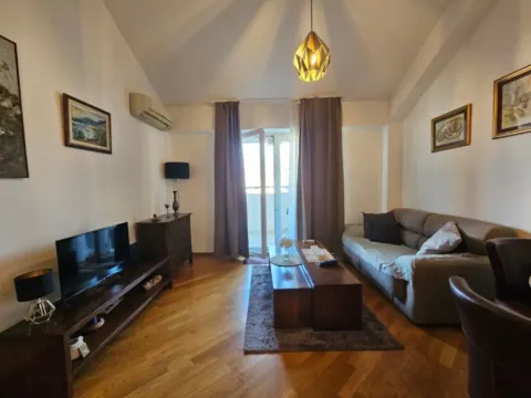 Izdavanje, jednosoban stan, 51m², Preko Morače, Podgorica