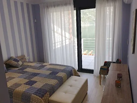 Sale, house, 371m², Stoliv, Kotor - image 9