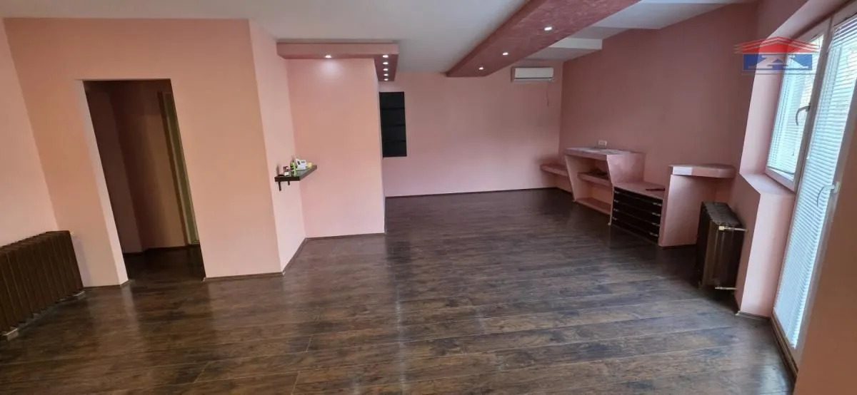 Prodaja, kuća, 312m², Novi Sad, Srbija