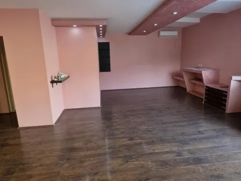 Sale, house, 152m², Novi Sad, Srbija - image 3