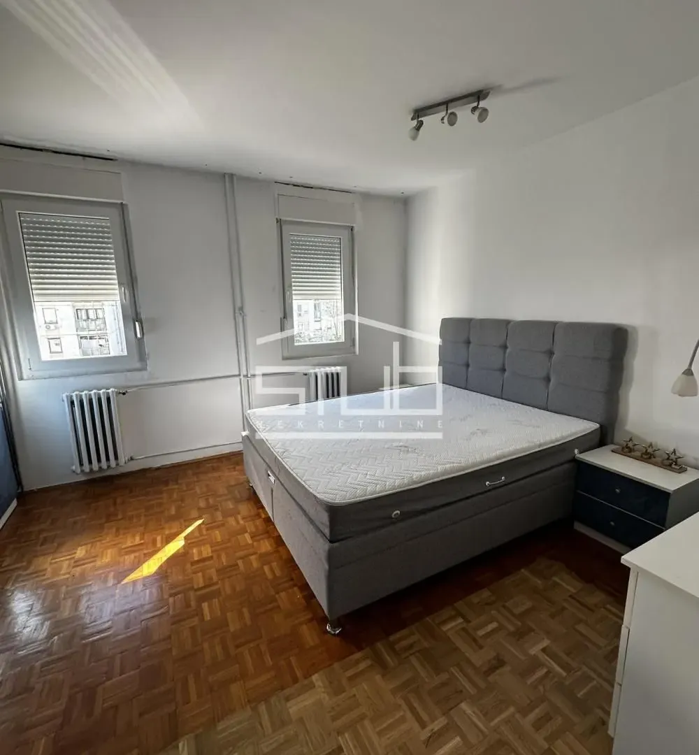 Prodaja, dvosoban stan, 62m², Novi Beograd Blok 72, Novi Beograd Sve Podlokacije