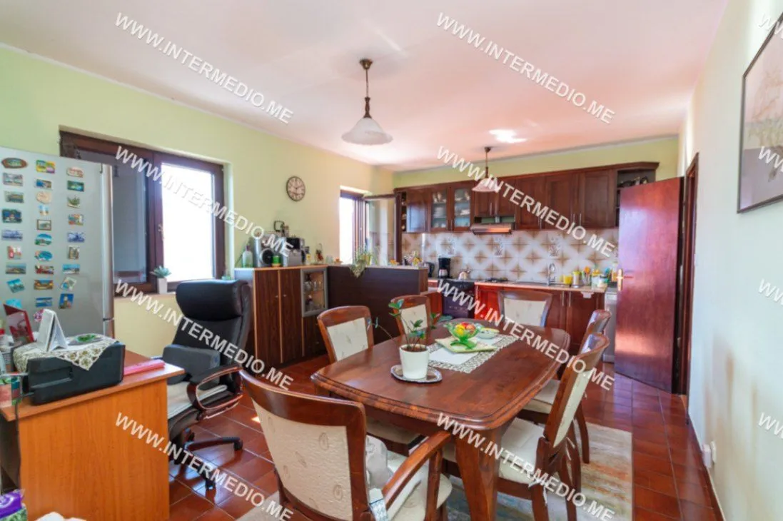 Prodaja, dvosoban stan, 103m², Topla, Herceg Novi