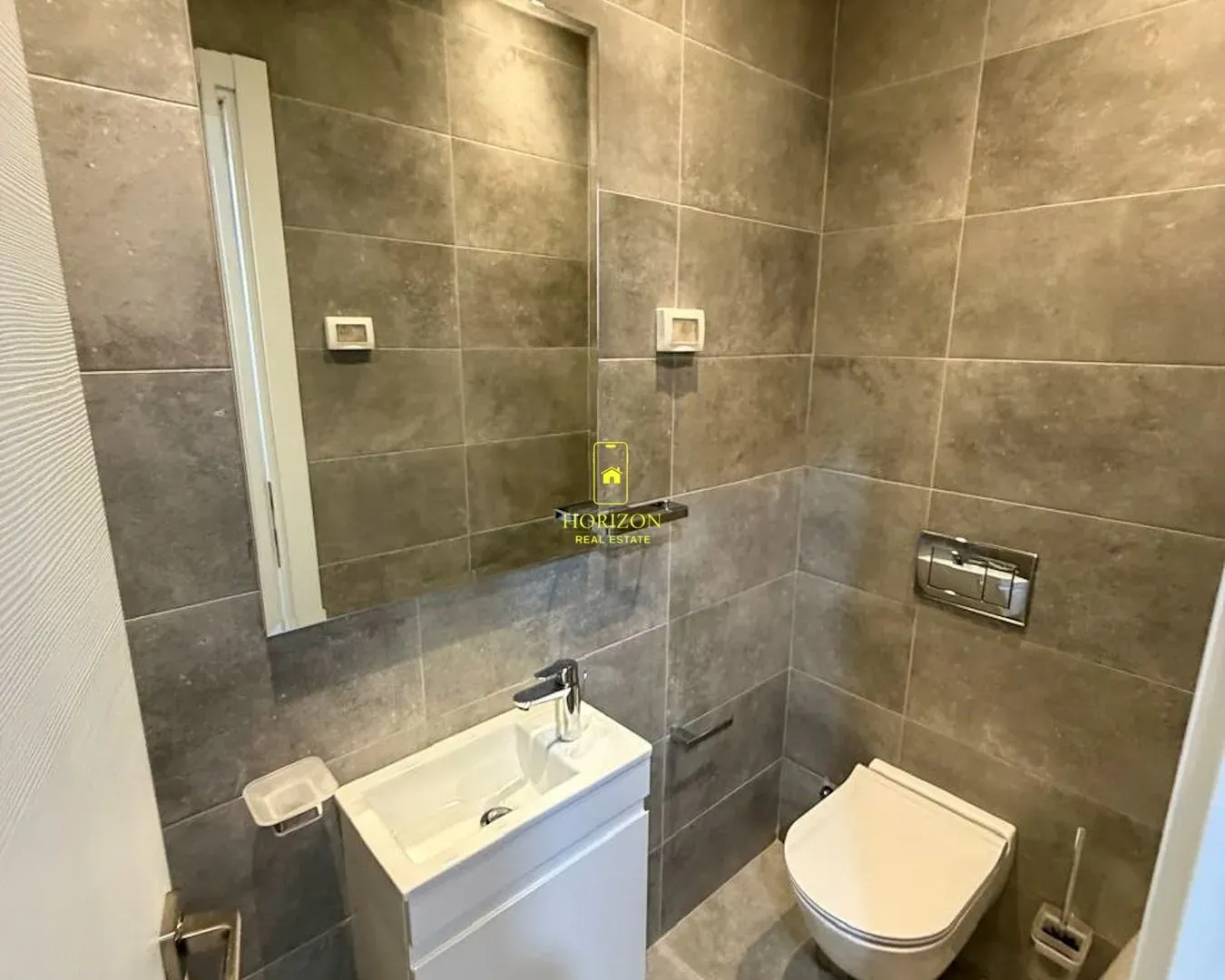 Prodaja, dvosoban stan, 78m², Centar, Podgorica