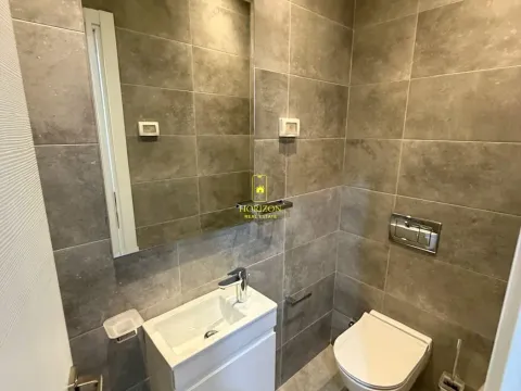Prodaja, dvosoban stan, 78m², Centar, Podgorica - image 4