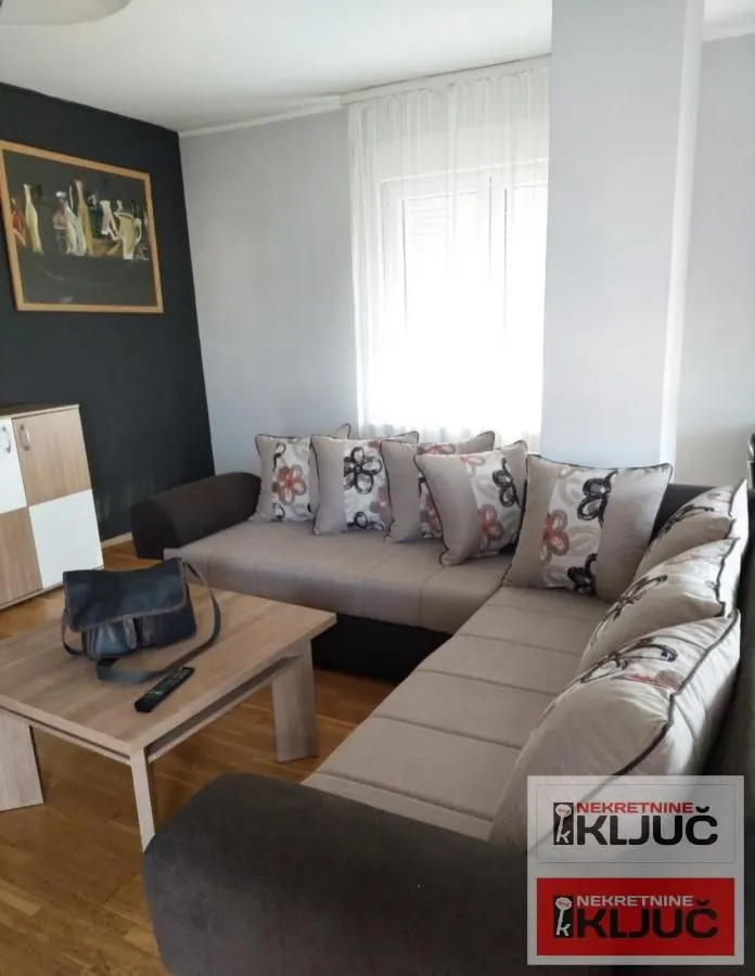 Prodaja, trosoban stan, 76m², Nova Detelinara, Novi Sad Sve Podlokacije