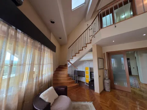Sale, four bedroom apartment, 281m², Podgorica, Crna Gora - image 13