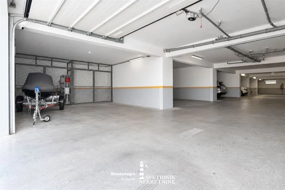 Prodaja, dvosoban stan, 120m², Baošići, Herceg Novi
