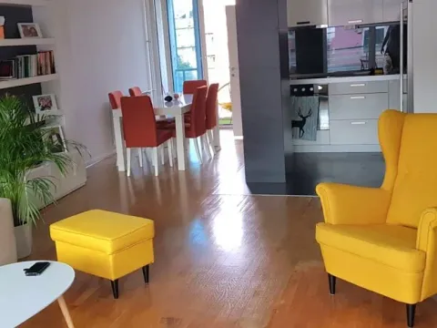 Prodaja, četvorosoban stan, 106m², Vračar, Šid - image 6