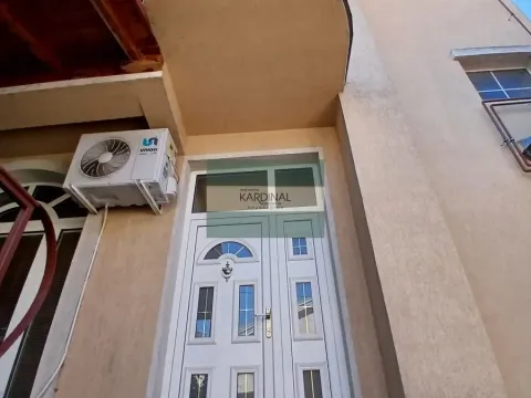 Sale, house, 241m², Centar, Jagodina - image 2