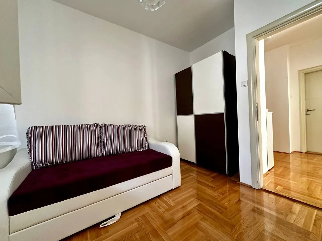 Sale, two bedroom apartment, 59m², Bečići, Budva