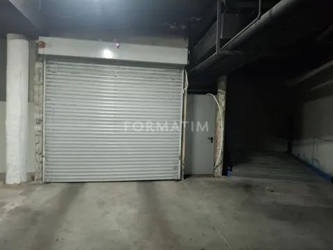 Parking garaža in Lion
