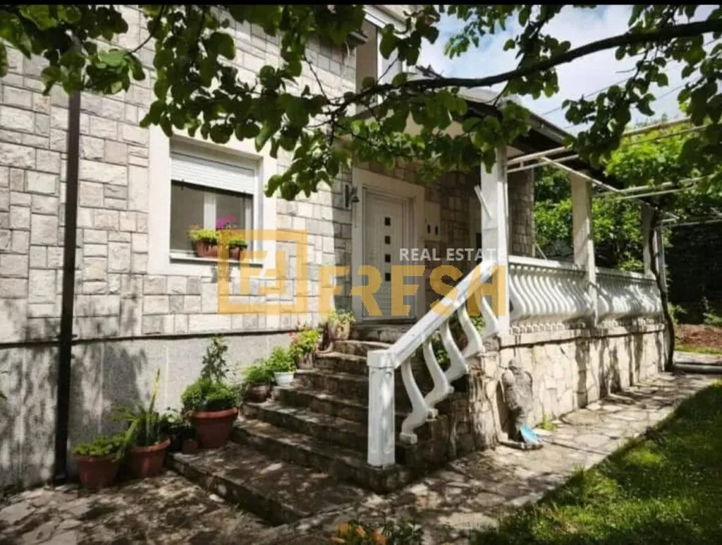 Prodaja, stan, 350m², Vranići, Podgorica