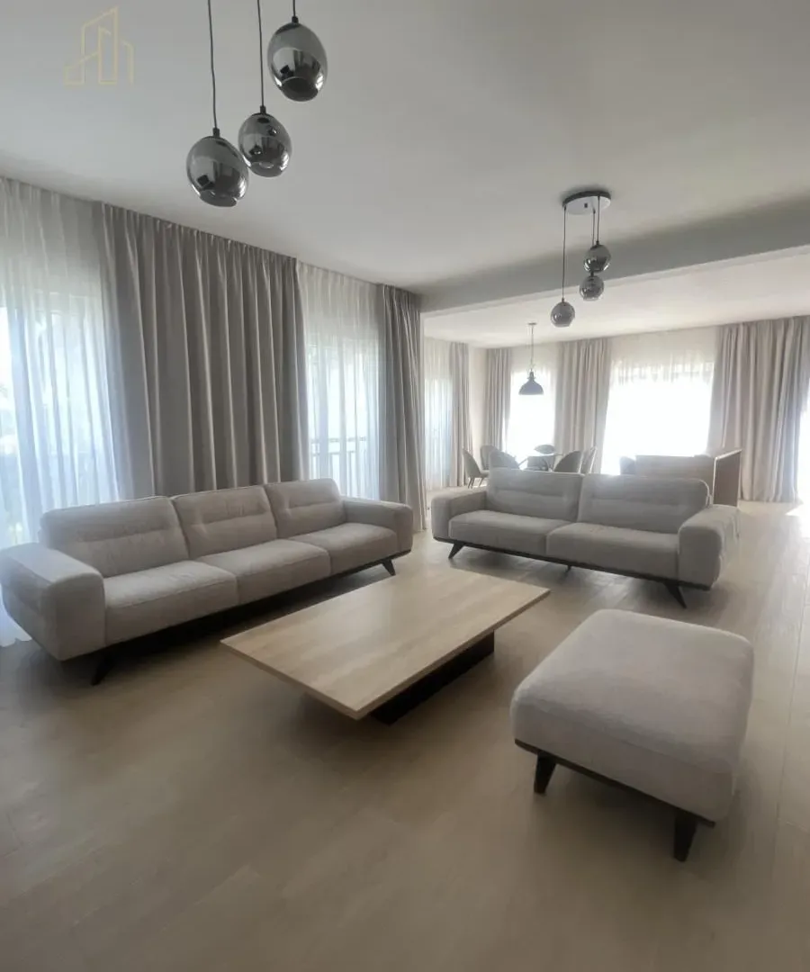 Sale, four bedroom apartment, 180m², Savski Venac, Beograd