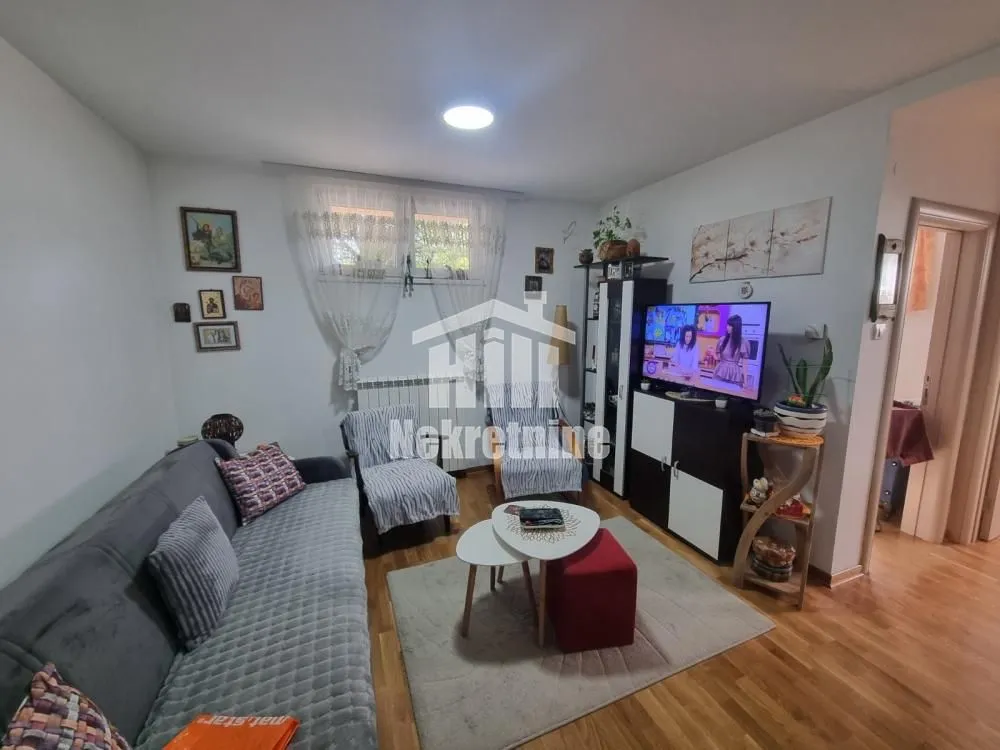 Prodaja, dvosoban stan, 48m², Zemun Gornji Grad, Zemun Sve Podlokacije