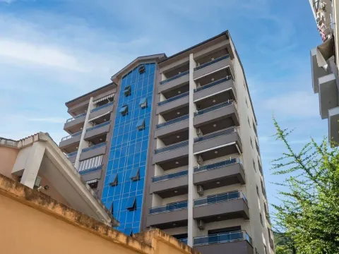 Rent, one bedroom apartment, 51m², Centar, Budva - image 10