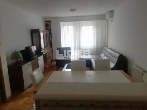 Rent, two bedroom apartment, 52m², Đeram Pijaca, Beograd