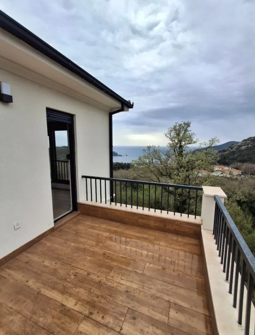 Sale, house, 180m², Markovići, Budva