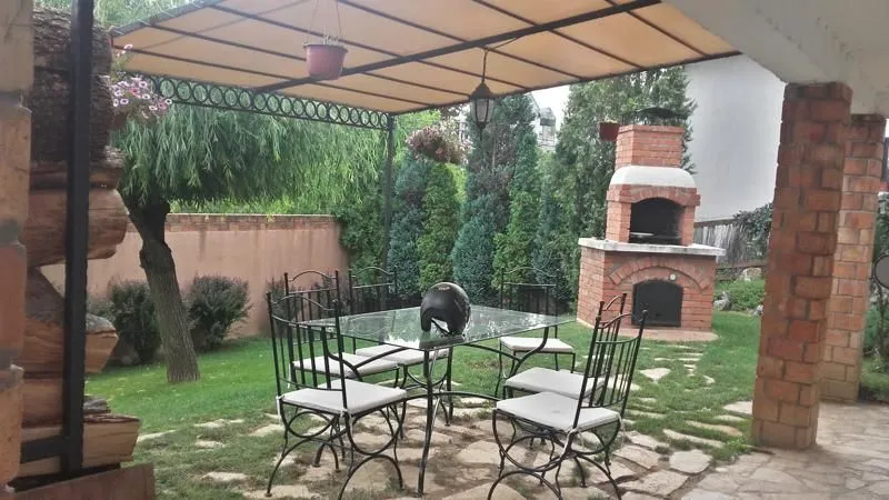 Sale, house, 350m², Banjica, Voždovac Sve Podlokacije