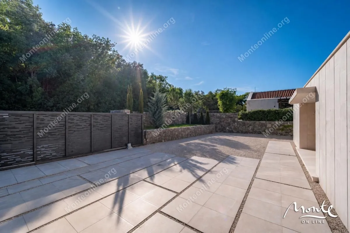 Prodaja, kuća, 166m², Krašići, Tivat