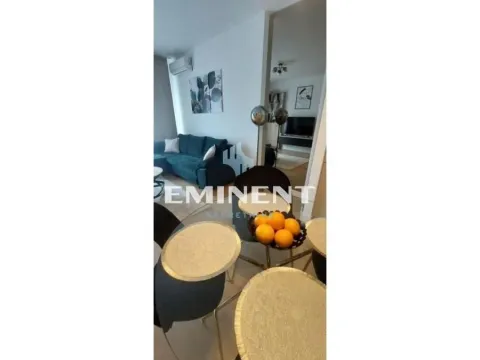 Rent, two bedroom apartment, 54m², Savski Venac, Beograd - image 4