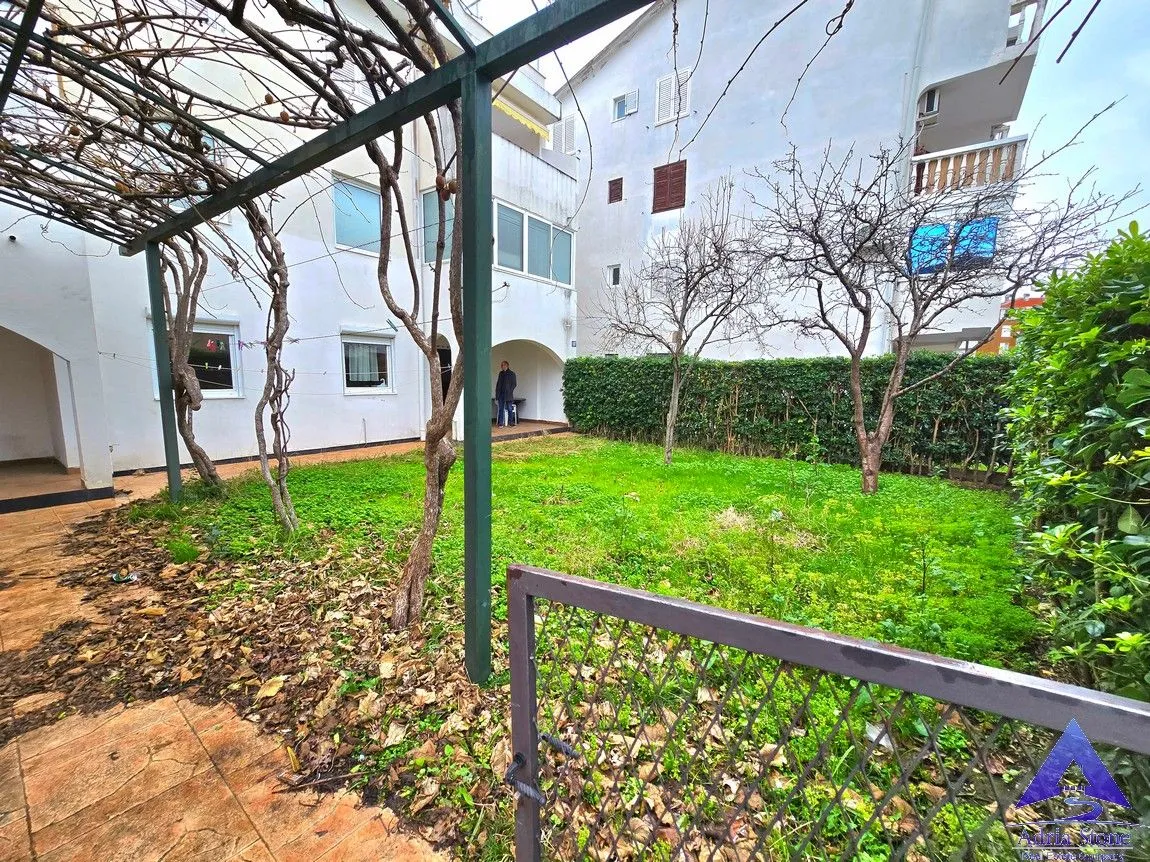Prodaja, trosoban stan, 91m², Velji Vinogradi, Budva