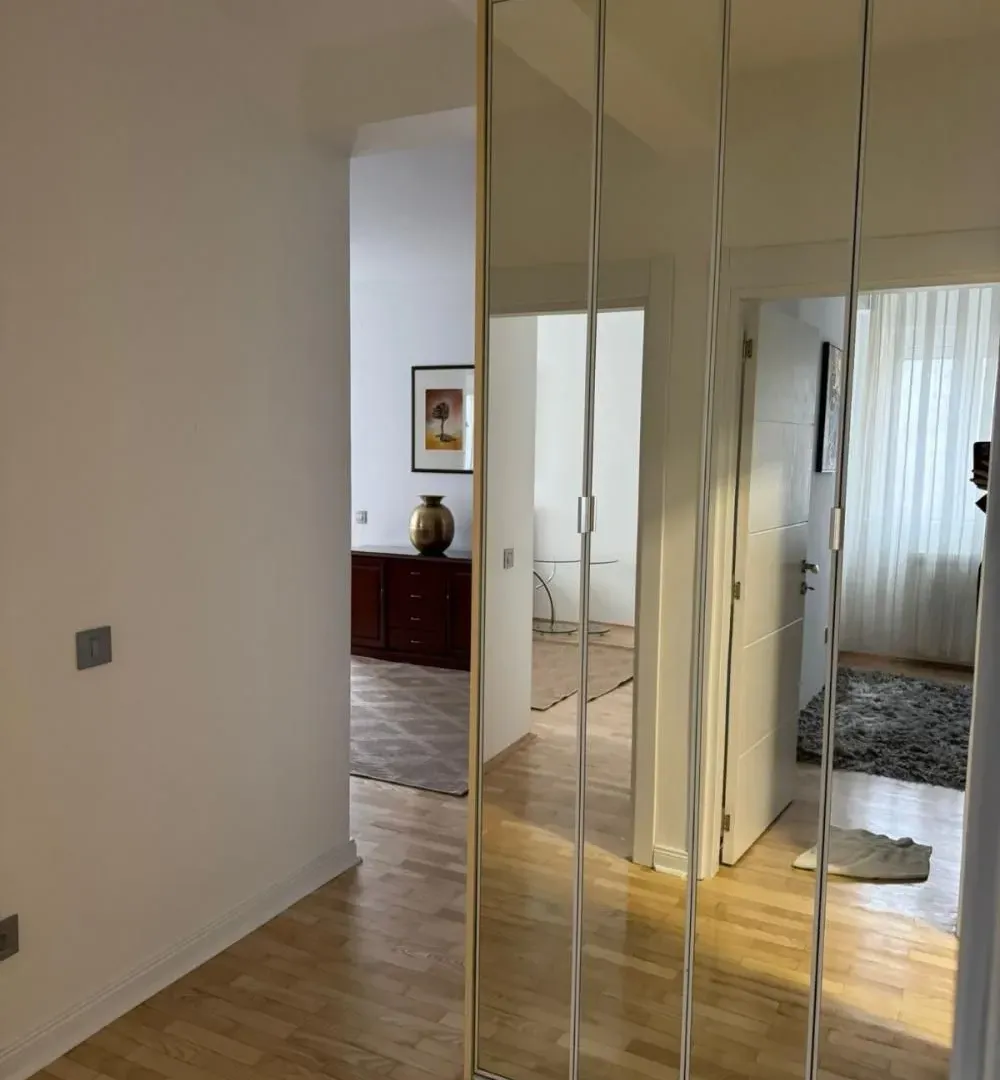 Rent, two bedroom apartment, 120m², Savski Venac, Beograd