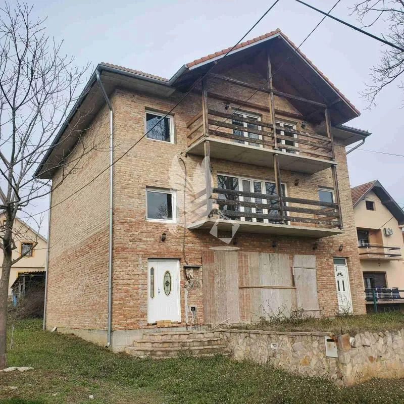 Sale, house, 300m², Koraćica, Mladenovac