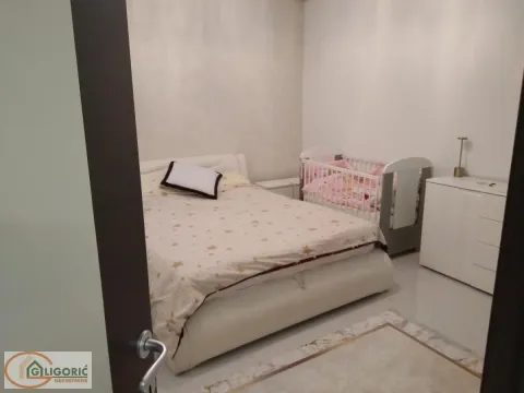 Prodaja, četvorosoban stan, 106m², Čubura, Beograd - image 7