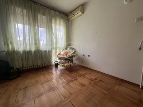 Prodaja, kuća, 112m², Sremska Kamenica, Petrovaradin - image 28